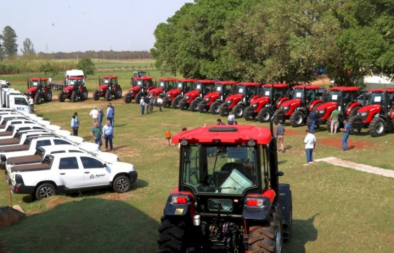 Para melhoria da agricultura familiar em 20 municípios, Governo de MS entrega equipamentos