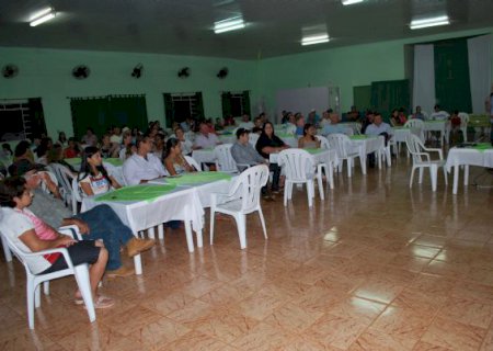 Sicredi Centro Sul realiza assembleia de núcleo em Aral Moreira