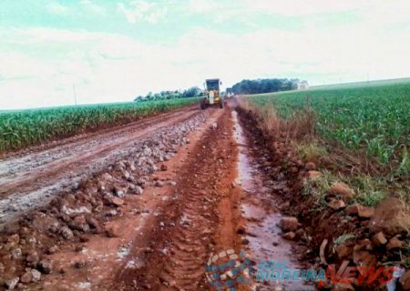 Prefeitura de Aral Moreira prioriza recuperação de estradas
