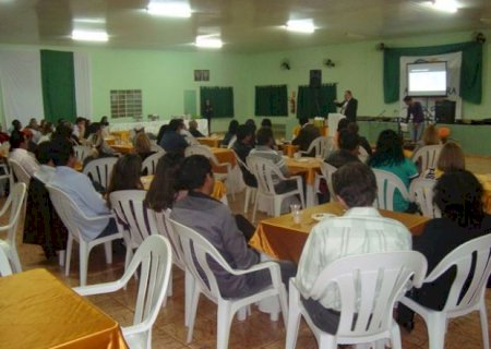 Igreja Batista realiza Jantar de Casais neste sábado em Aral Moreira