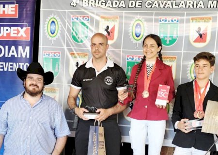 Amazona amambaiense é campeã da Copa Guaicurus de Salto em Dourados